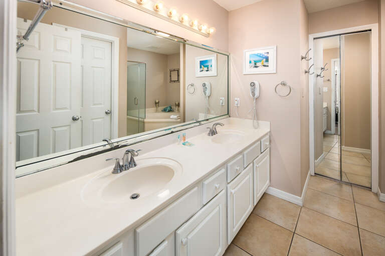 Lots of room on this dual sink countertop & drawer space for the essentials.  