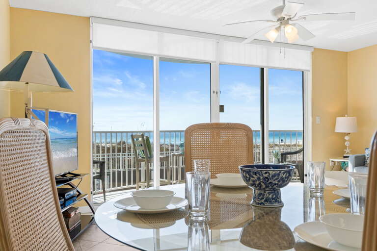 Dine and enjoy some Gulf front views. Plus Light Filtering shades pull down for privacy.