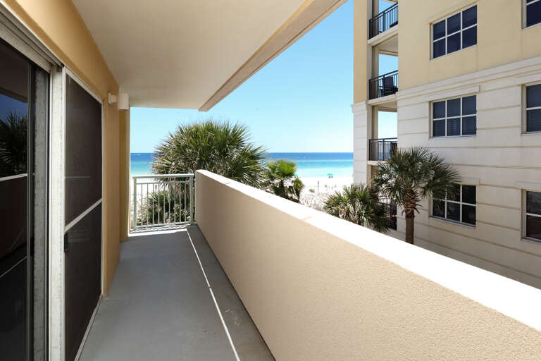 Wrap around balcony for BEAUTIFUL panoramic views Wrap around balcony for BEAUTIFUL panoramic views