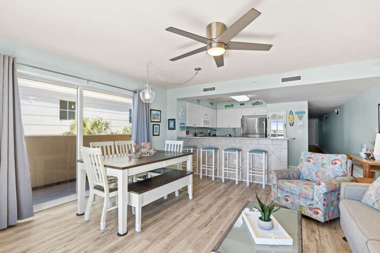 Extra balcony space with the Gulf front patio wrapping around the building to provide more views. 