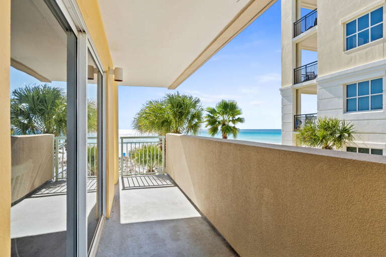 Wrap around balcony for BEAUTIFUL panoramic views