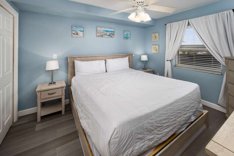 King bed for a great nights rest!