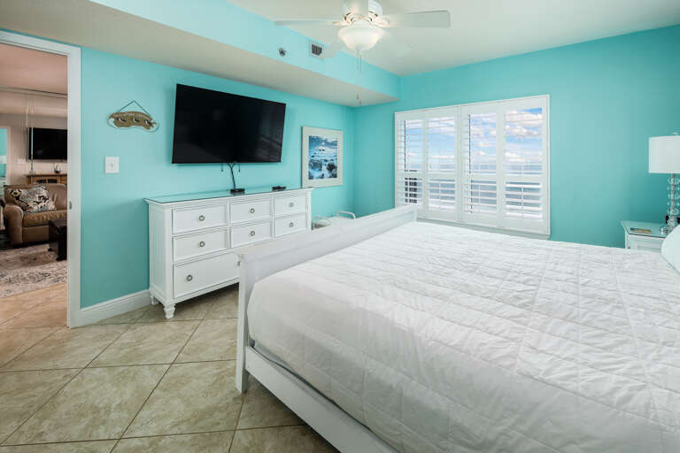 A King sized bed in the master bedroom for a great nights rest.