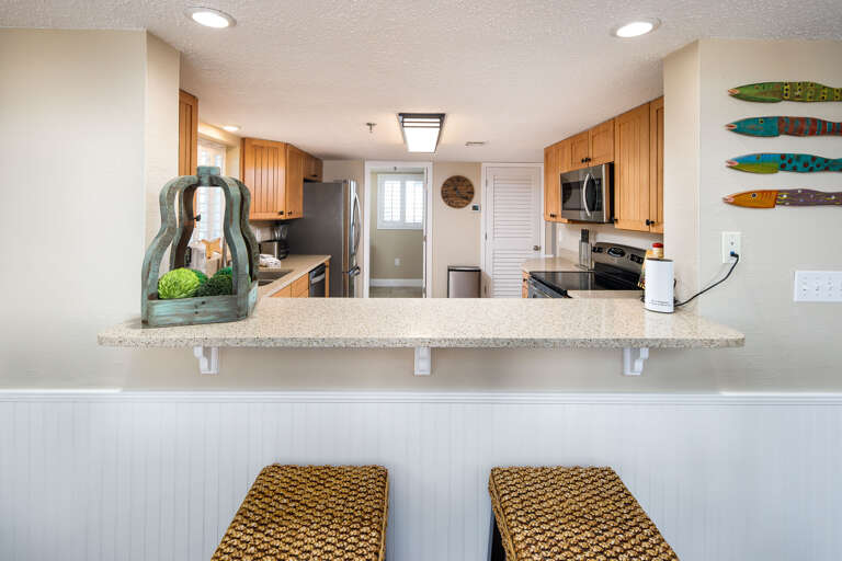 Additional seating at the breakfast Bar.