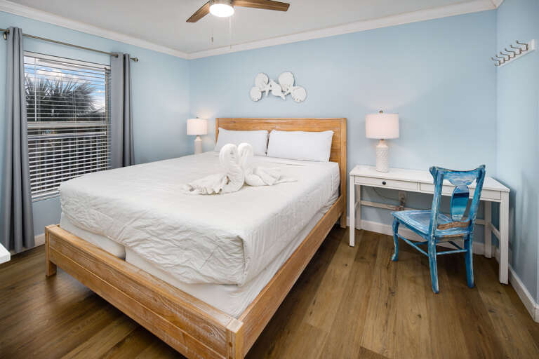 King sized bed and desk