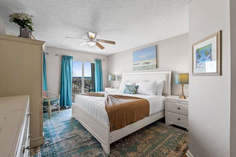 There is a king size bed in the master bedroom.  The balcony lets lots of sunshine through. 