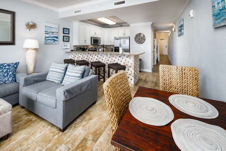 A lovely unit with fantastic views 