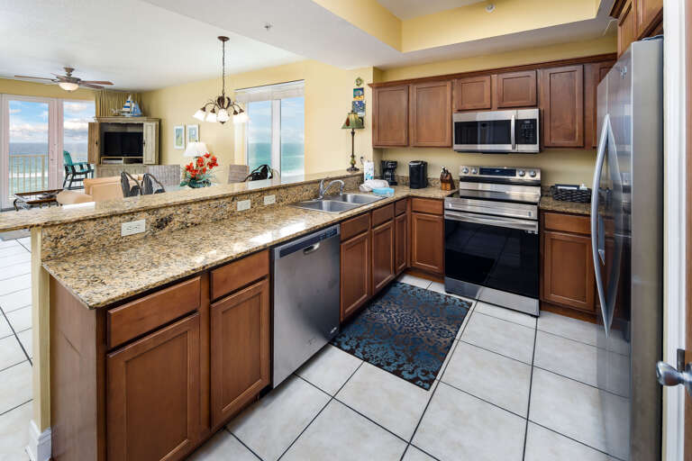 Enjoy cooking in this gorgeous, fully stocked  kitchen with stainless steel appliances!