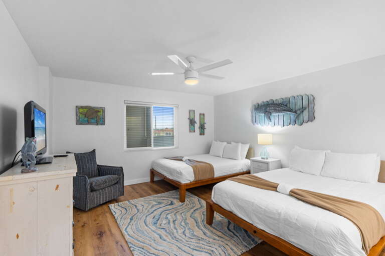 So spacious with 2 queen beds!