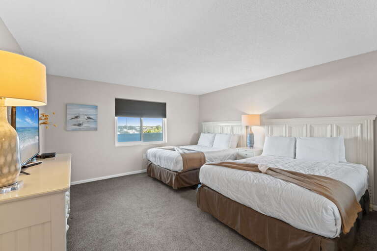 This bedroom will sleep up to 4 guests. 