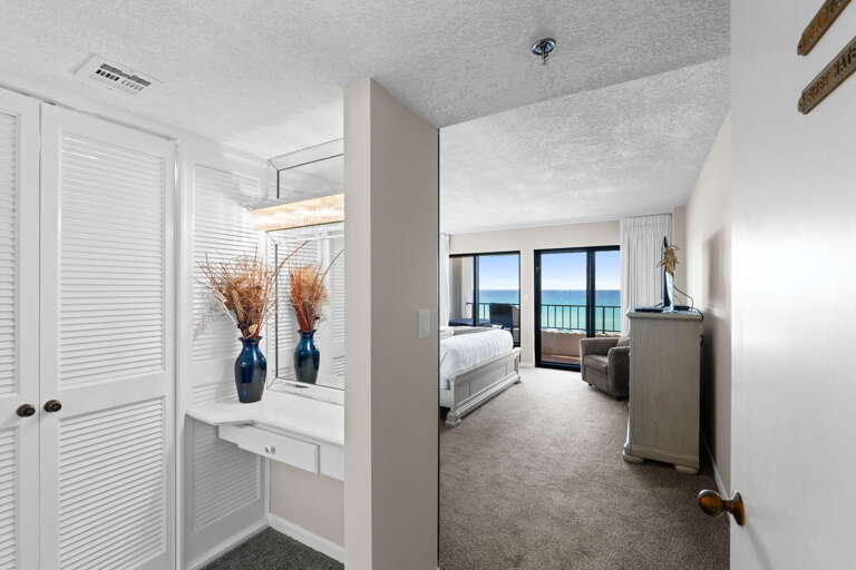 Plenty of space to get ready for a night on the town.