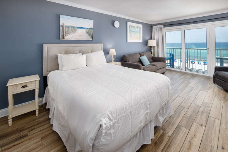 Wake up to the sweet sounds of the Gulf