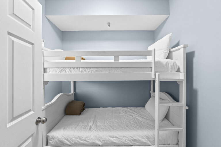 Additional bunk room with no closet