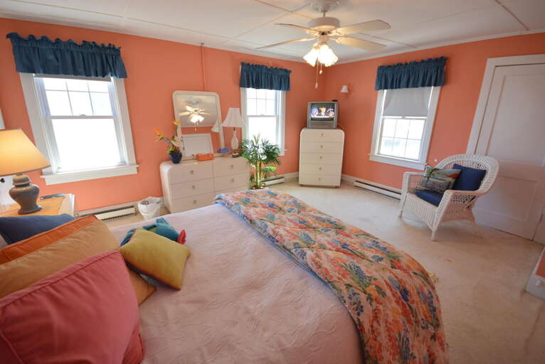 2nd floor Double Bedroom