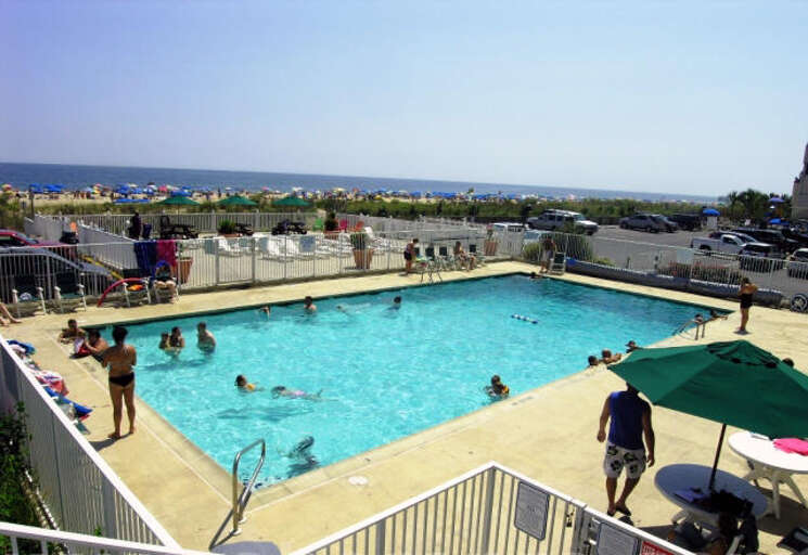 Quay Outdoor Pool