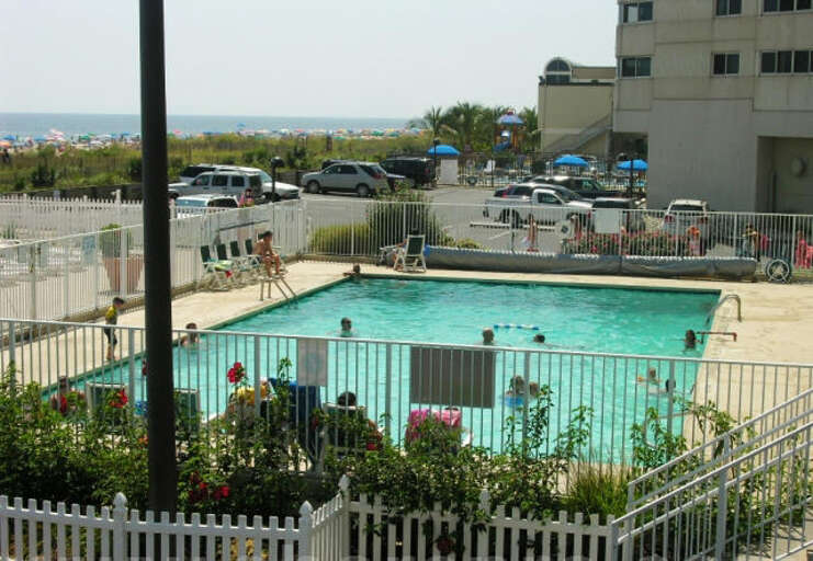 Quay Outdoor Pool