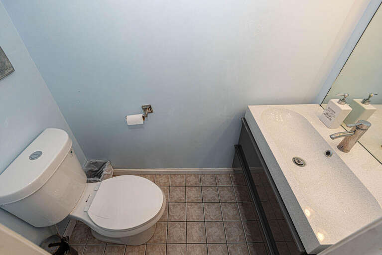 HALF-BATH-OFF-OF-DINING-AREA