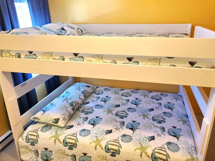 BUNKS-QUEEN-SIZE