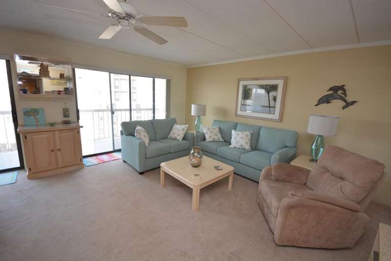 Living Area at Ocean Princess 404