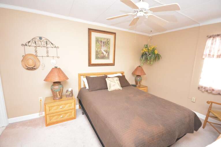 Master Bedroom with Queen