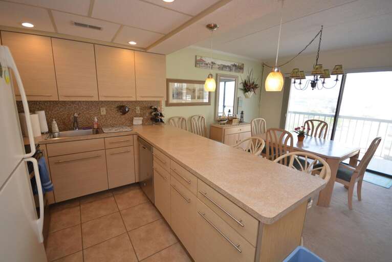 Ocean Princess 404-Kitchen