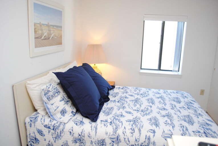 Second Bedroom Queen