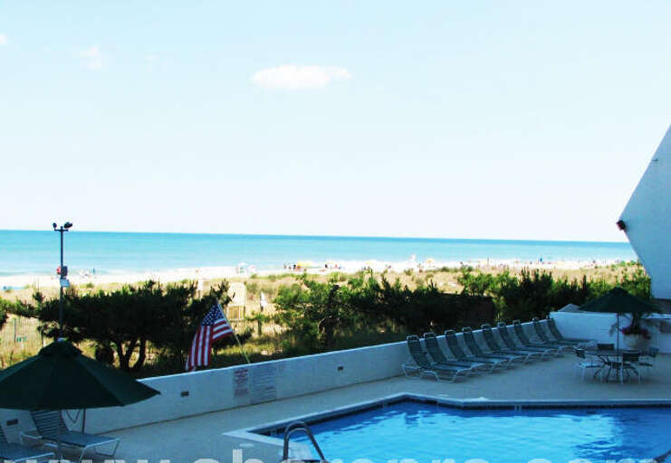 Pyramid Outdoor Pool