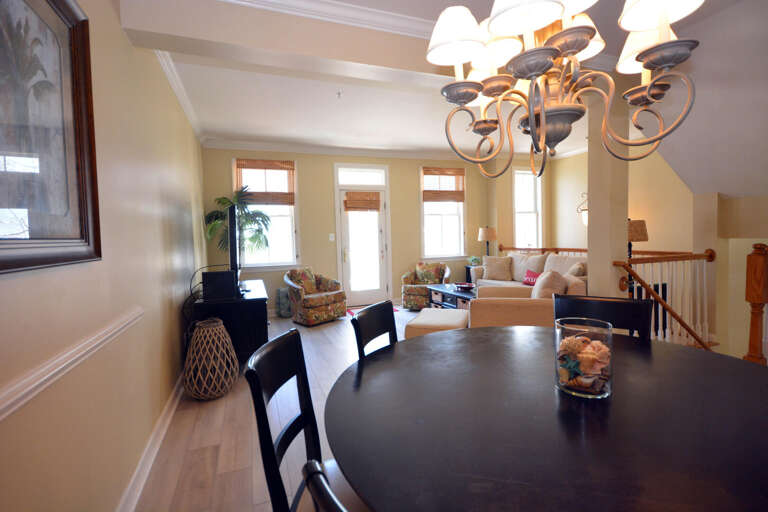 Sunset Island 34 Living-Area