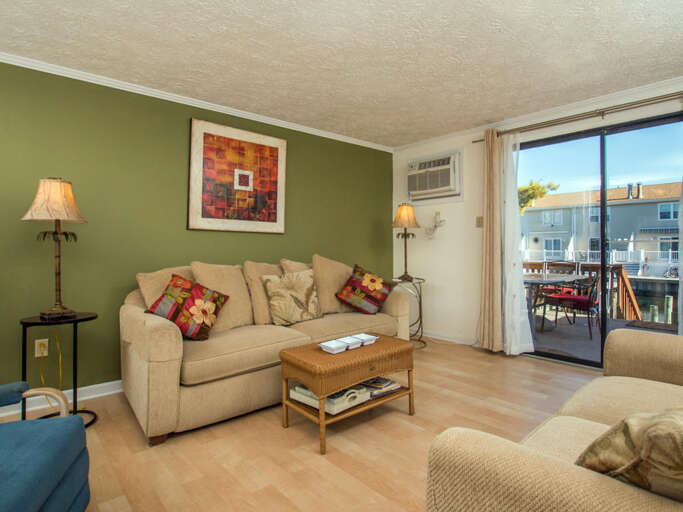 Living-Area Living-Area