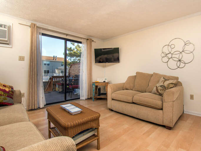 Living-Area-View-Point-2802-B