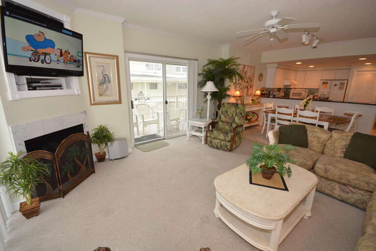 Island Cabana 201 Living Area