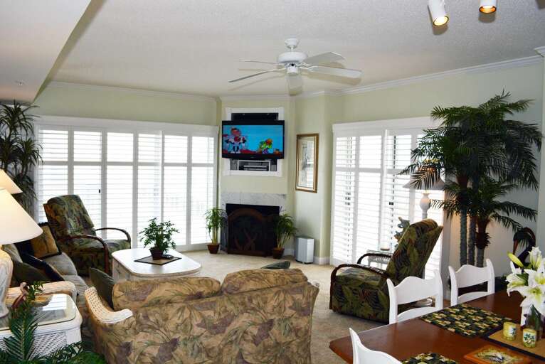 Living Room Island Cabana 201