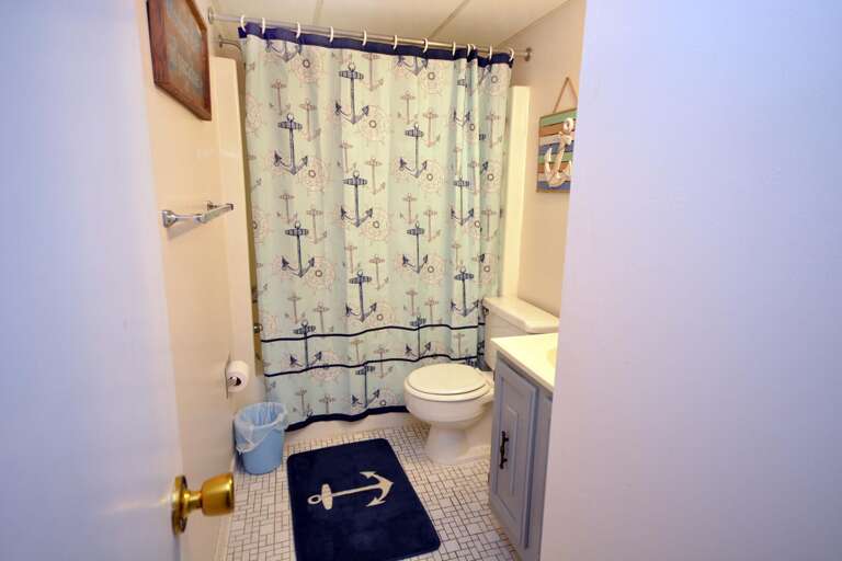Hall-Bathroom Hall-Bathroom