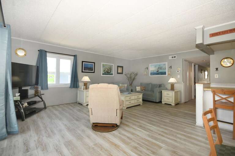 LIVING-AREA