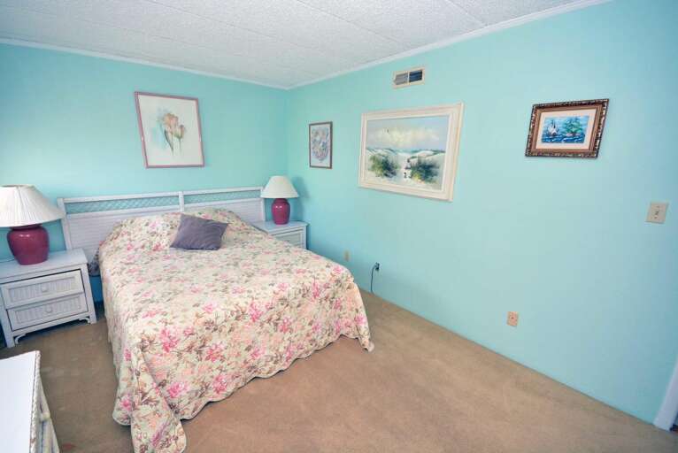 Master Bedroom with Queen Master Bedroom with Queen
