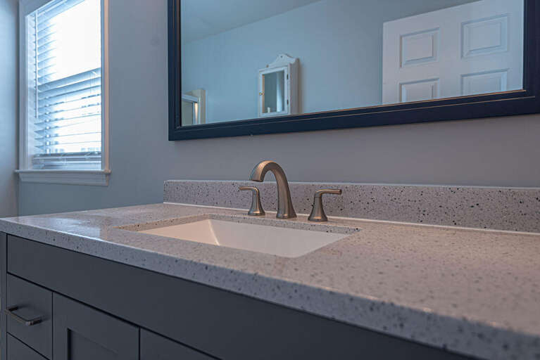 MASTER-BATHROOM
