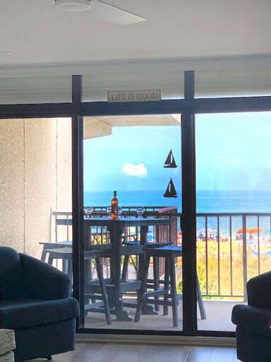 LIVING-ROOM-VIEW-OCEAN-OCEAN