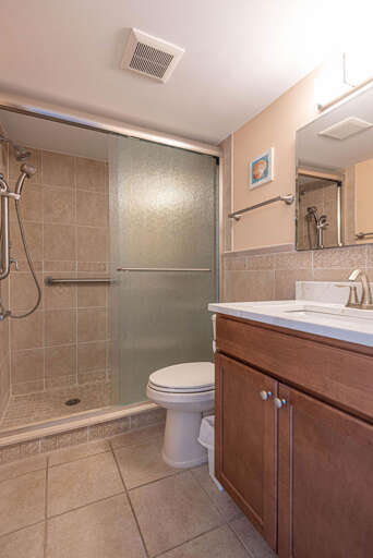 MASTER-BATHROOM