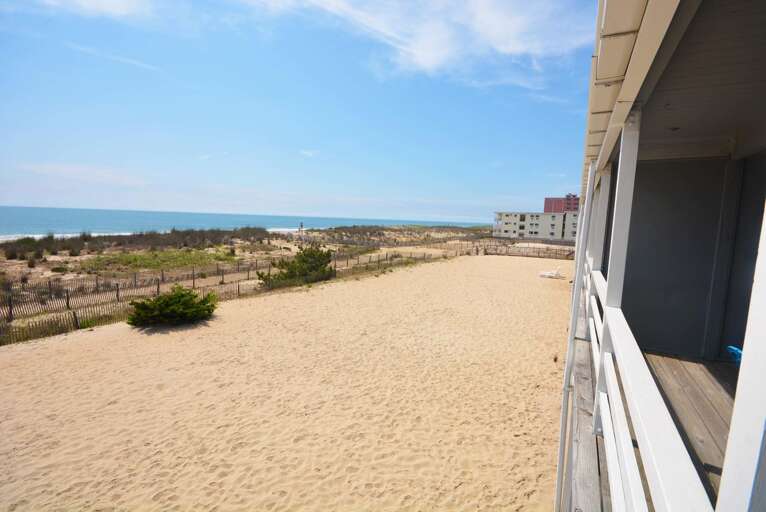 Master Bedroom Balcony