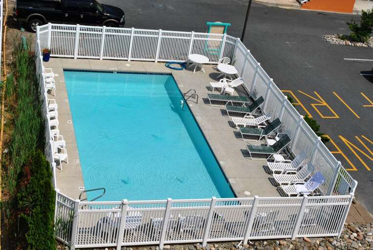 Maresol Outdoor Pool Ocean City Md