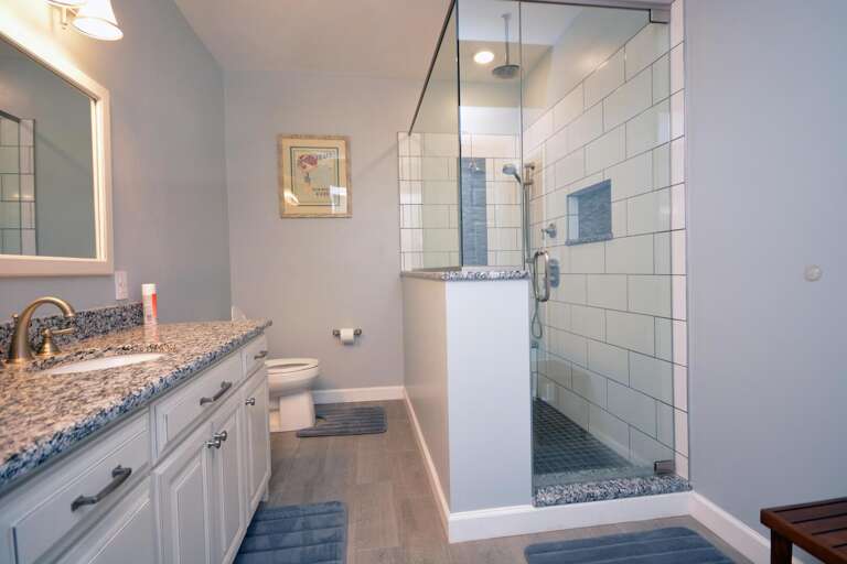 MASTER-BATHROOM