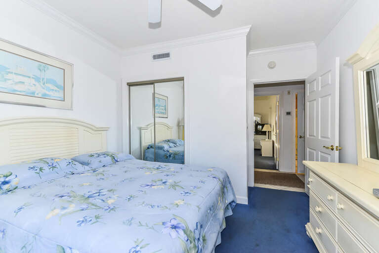 Bedroom 2 with Queen