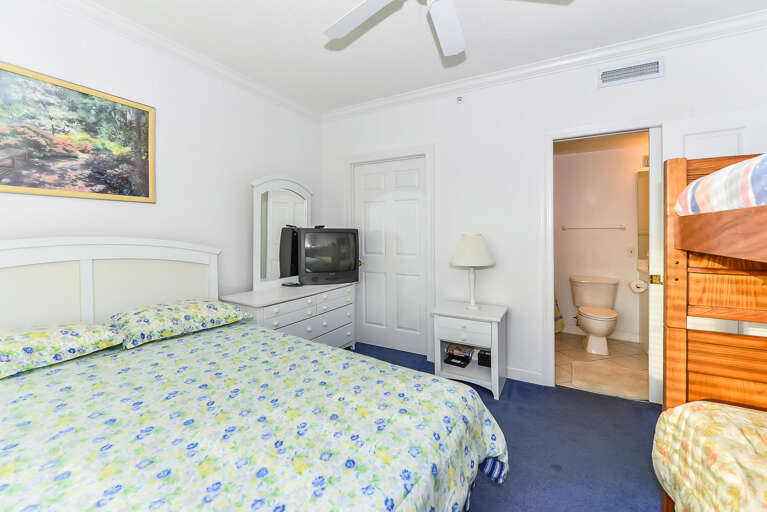 Bedroom 3 with Queen and Bunk Bed