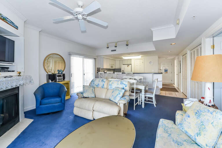 Lorelei 201 Living Room