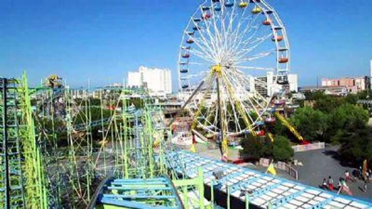 Jolly Rogers amusement park 