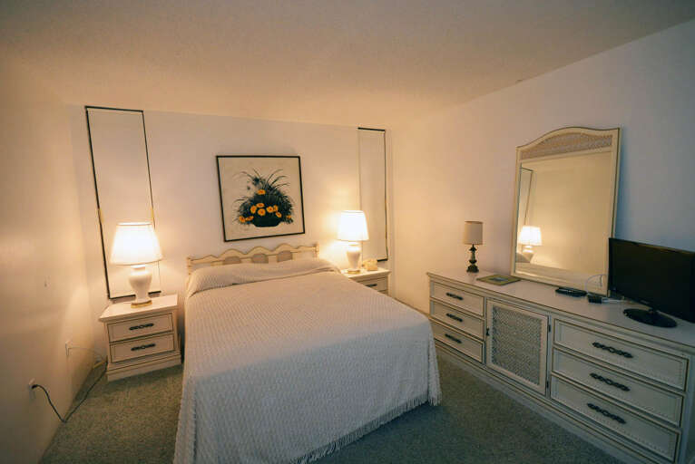 Queen Master Bedroom