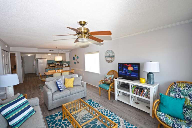 Wave Watcher 201 Living Area