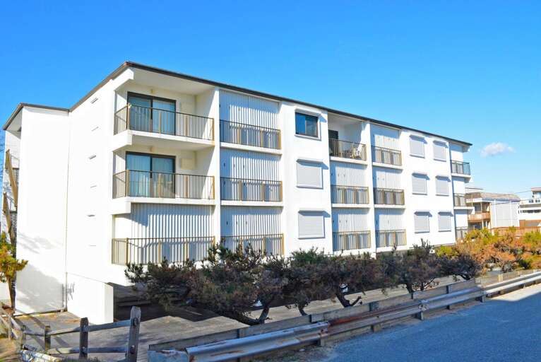 Wave Watcher buillding