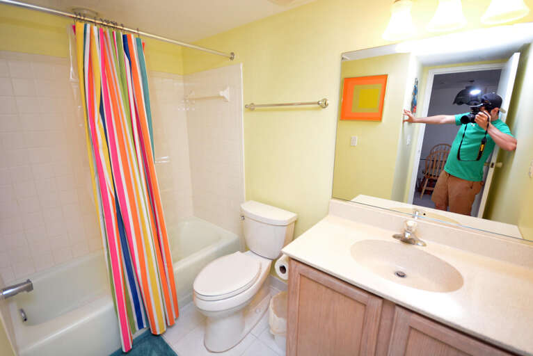 Hall-Bathroom