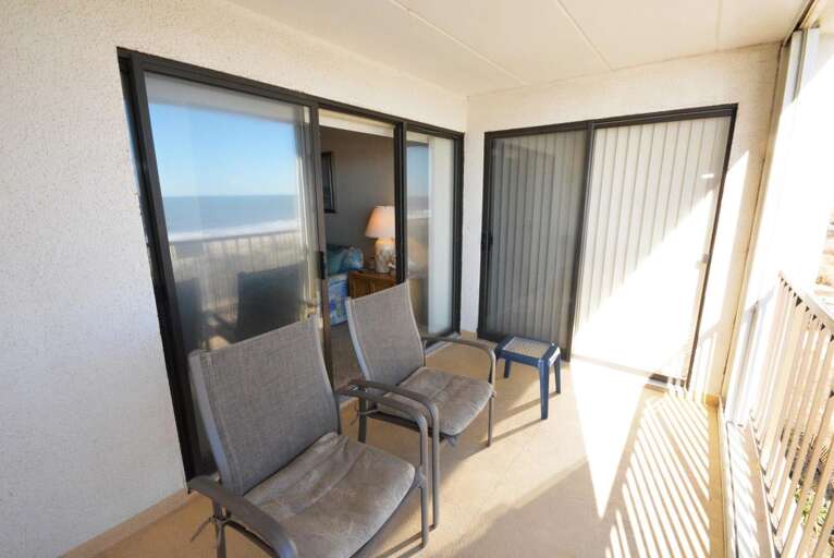 Balcony-Even Keel 301